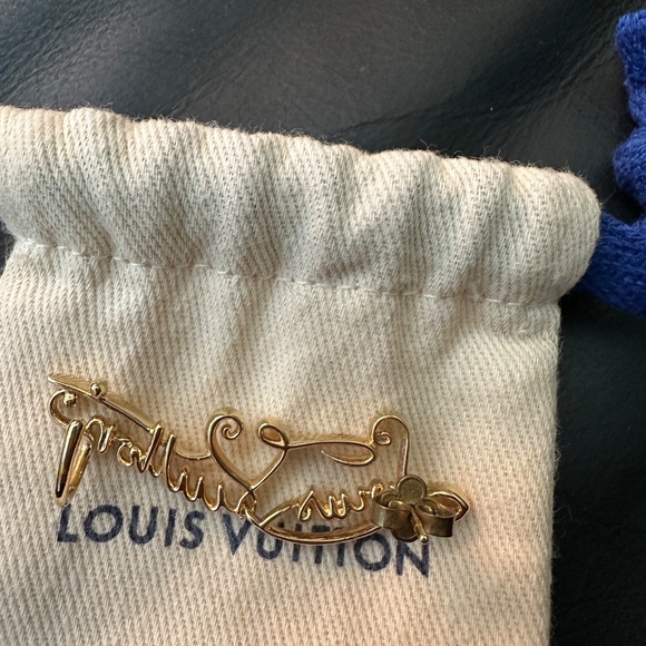 Louis Vuitton cuff earring - Picture 3 of 5